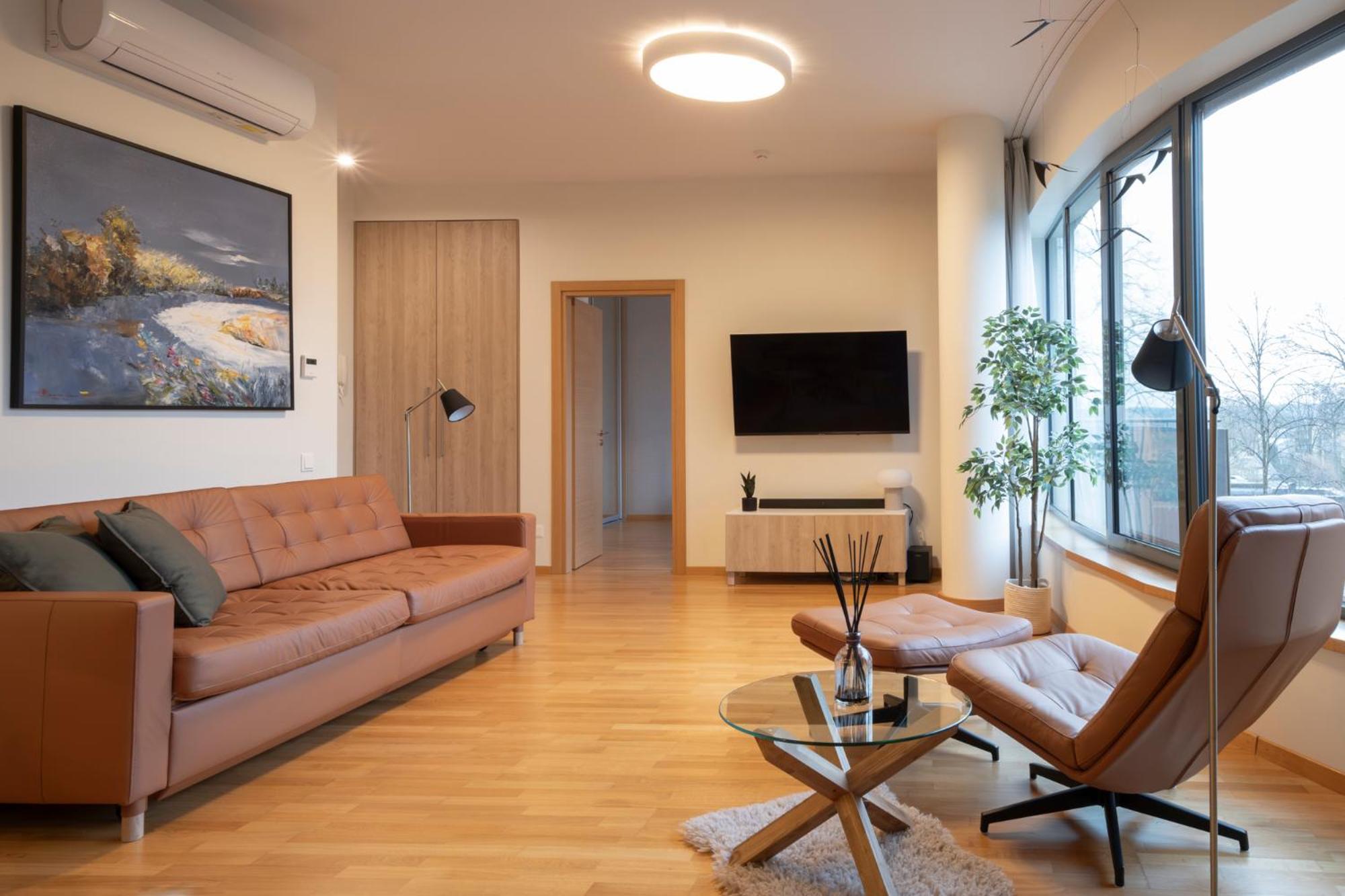 2 Bedroom Apt, 2 Garage Spots & Balconies, Self Check-In, By Cohost Druskininkai Exterior photo